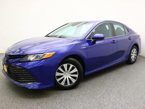 Blue Crush Metallic 2018 Toyota Camry Hybrid LE