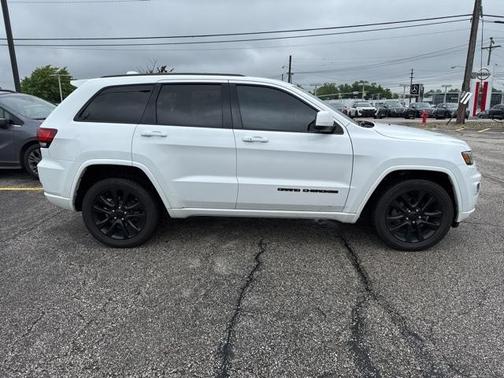 2018 Jeep Grand Cherokee Altitude