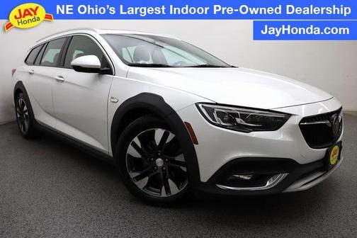 2018 Buick Regal TourX Essence