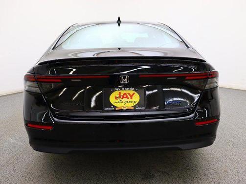 Crystal Black Pearl 2026 Honda Accord Hybrid Sport