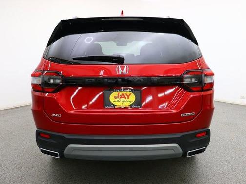 Radiant Red Metallic II 2025 Honda Pilot Touring