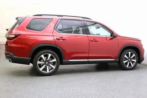Radiant Red Metallic II 2025 Honda Pilot Touring