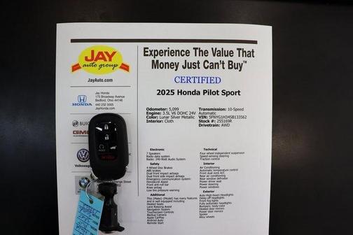 2025 Honda Pilot Sport
