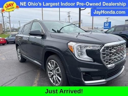 Hunter Metallic 2022 GMC Terrain Denali