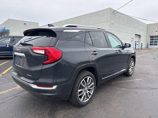 Hunter Metallic 2022 GMC Terrain Denali