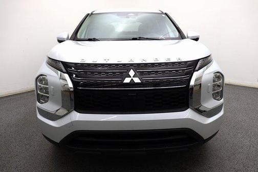 2023 Mitsubishi Outlander ES