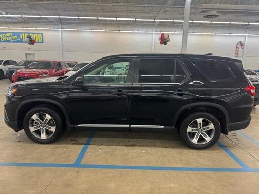 2023 Honda Pilot EX-L 8-Passenger