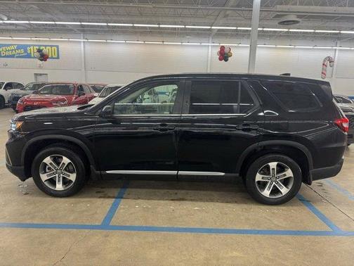 2023 Honda Pilot EX-L 8-Passenger