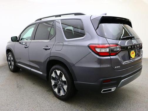 Modern Steel Metallic 2026 Honda Pilot Elite