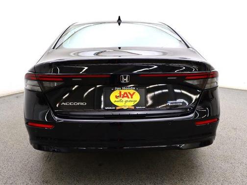 Crystal Black Pearl 2026 Honda Accord Hybrid Touring