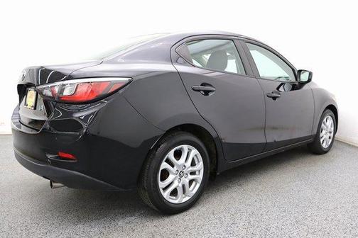 2017 Toyota Yaris iA Base