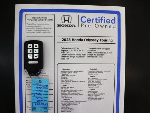 Platinum White Pearl 2023 Honda Odyssey Touring