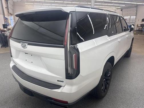 2024 Cadillac Escalade ESV Sport Platinum
