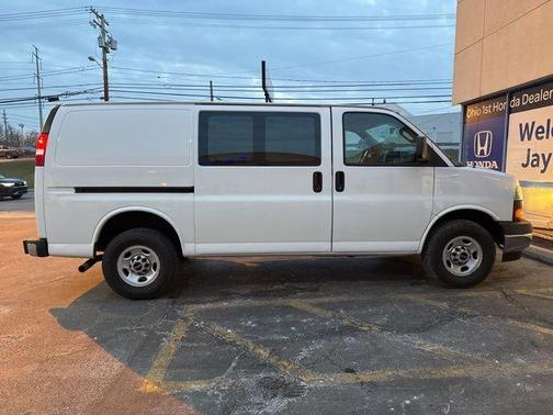 2021 GMC Savana 2500 Work Van