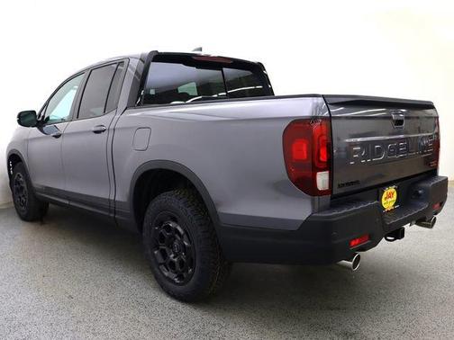 Modern Steel Metallic 2026 Honda Ridgeline TrailSport+