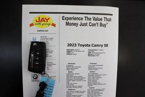 2023 Toyota Camry SE