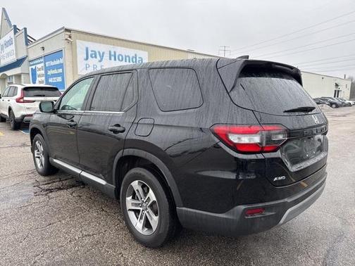 2023 Honda Pilot EX-L 7-Passenger