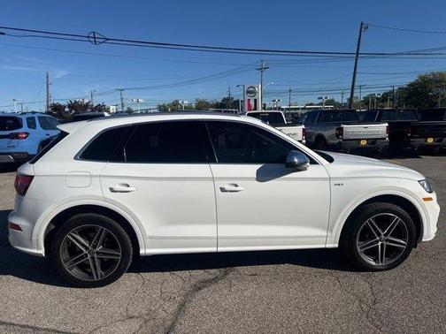 2018 Audi SQ5 3.0T Premium Plus