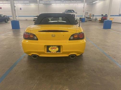 2006 Honda S2000 Base (M6)