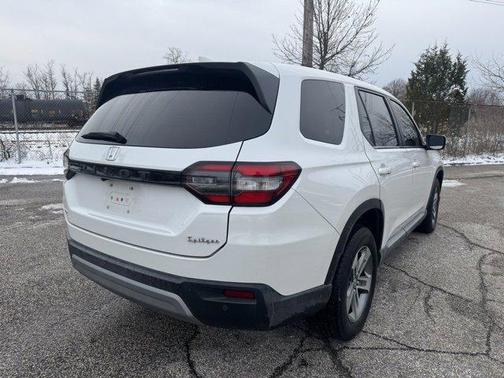 2023 Honda Pilot EX-L 7-Passenger