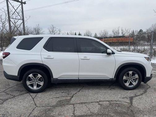 2023 Honda Pilot EX-L 7-Passenger