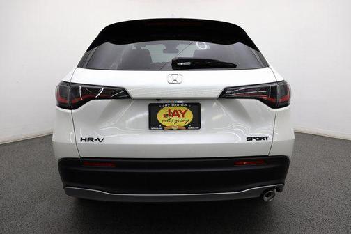 Platinum White Pearl 2026 Honda HR-V Sport
