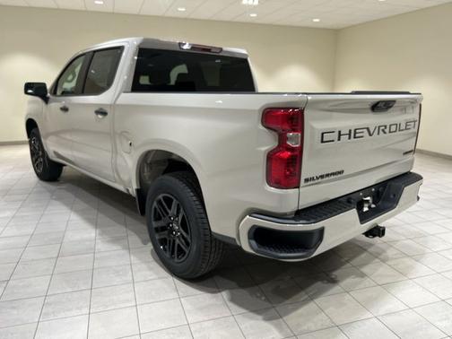 White Sands 2026 Chevrolet Silverado 1500 Custom