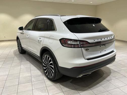 Pristine White Metallic Tri-Coat 2022 Lincoln Nautilus Black Label