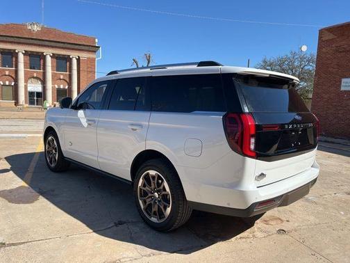 2025 Ford Expedition King Ranch