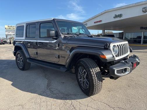 Granite Crystal Metallic Clearcoat 2026 Jeep Wrangler Sahara