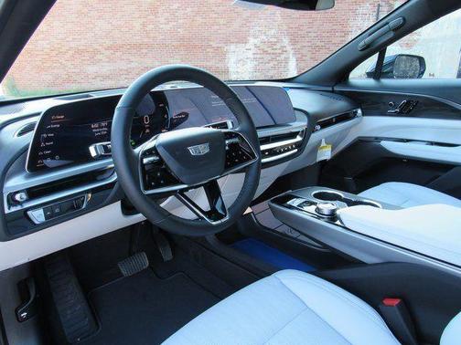 2025 Cadillac LYRIQ Luxury