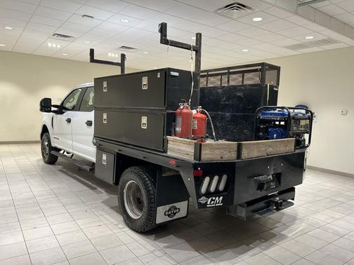 Oxford White 2022 Ford F-350 XL