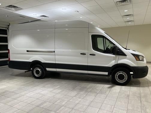 Oxford White 2023 Ford Transit-250 Base