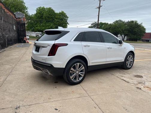 Crystal White Tri-Coat 2026 Cadillac XT5 Premium Luxury