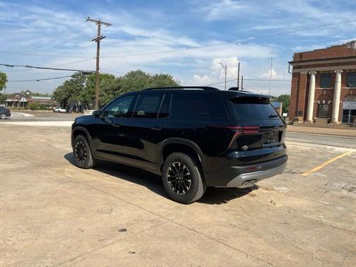 Mosaic Black Metallic 2026 Chevrolet Traverse Z71