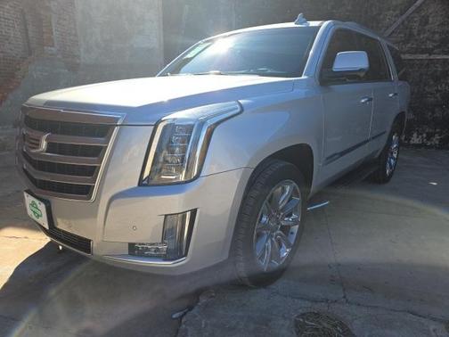 2016 Cadillac Escalade Luxury