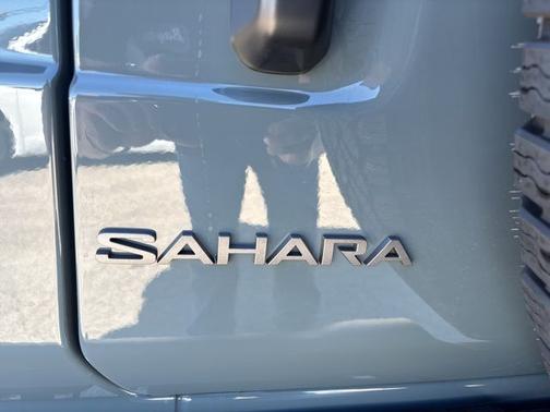 Anvil Clear Coat 2026 Jeep Wrangler Sahara