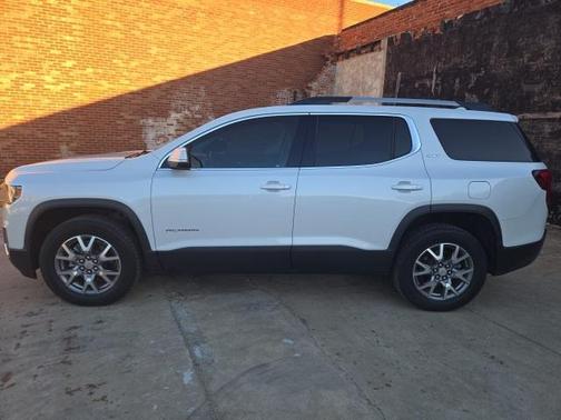 2021 GMC Acadia SLT