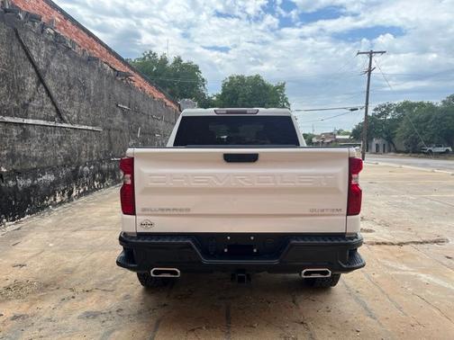 Summit White 2026 Chevrolet Silverado 1500 Custom Trail Boss
