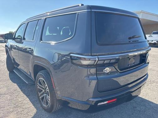 Baltic Gray Metallic Clearcoat 2026 Jeep Grand Wagoneer