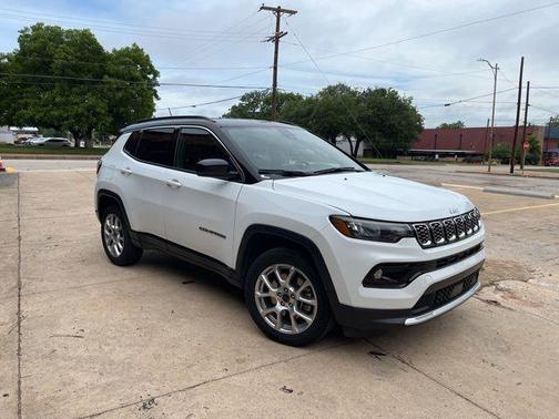 Bright White Clearcoat 2025 Jeep Compass Limited