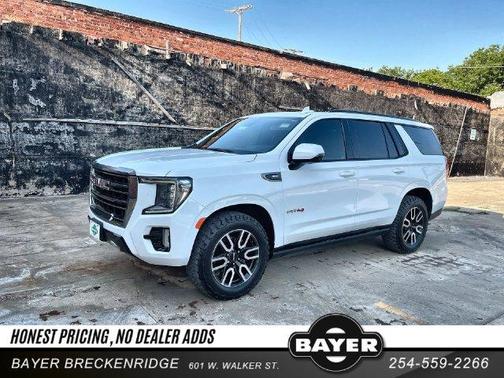 Summit White 2023 GMC Yukon AT4