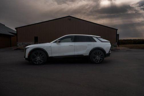 2024 Cadillac LYRIQ Sport
