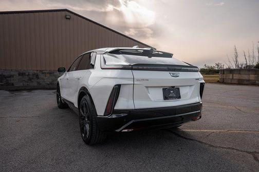 2024 Cadillac LYRIQ Sport