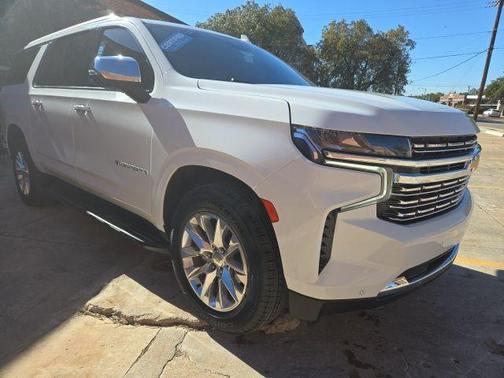 2023 Chevrolet Suburban Premier