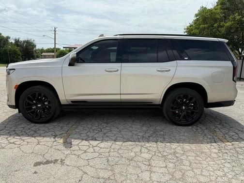2024 Cadillac Escalade Sport