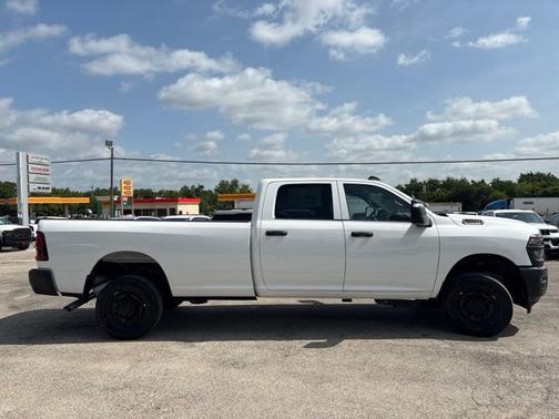 Bright White Clearcoat 2026 RAM 2500 Tradesman