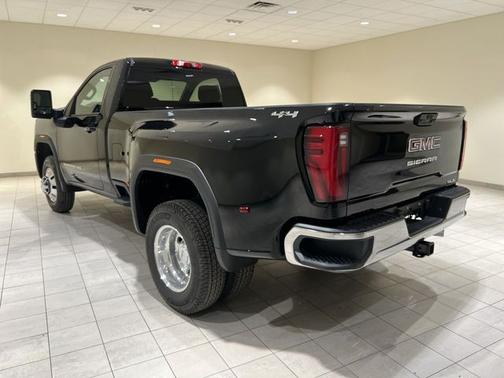 Onyx Black 2026 GMC Sierra 3500 SLE