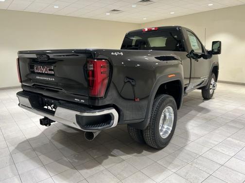 Onyx Black 2026 GMC Sierra 3500 SLE