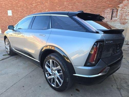 2026 Cadillac OPTIQ Luxury